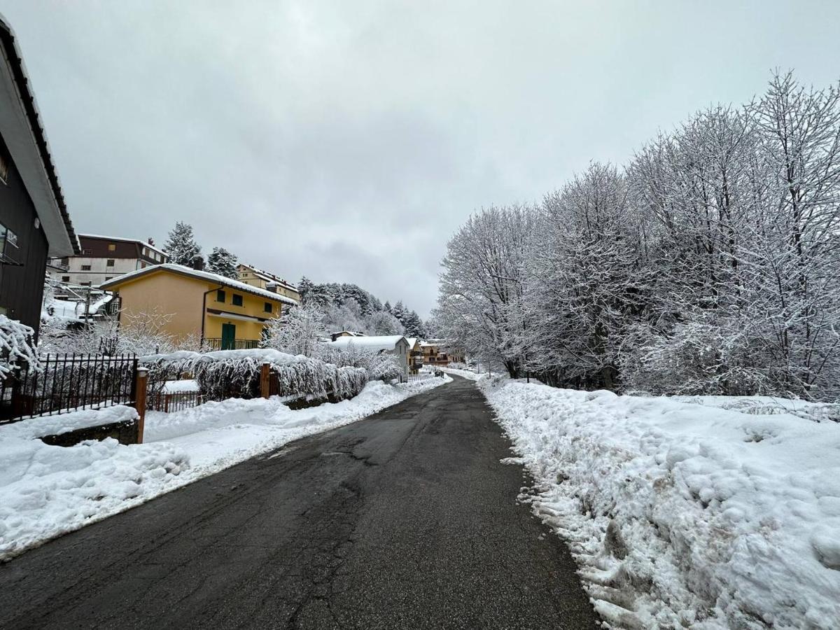 Apartamento La Casa Di Fantalegno Camigliatello Silano Exterior foto
